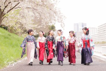 %e6%a1%9c%e3%82%b7%e3%83%bc%e3%82%ba%e3%83%b3%e3%81%ae%e3%81%8a%e5%8f%8b%e9%81%94%e3%82%b0%e3%83%ab%e3%83%bc%e3%83%97%e6%92%ae%e5%bd%b1%e3%80%9c%e8%a2%b4%e3%81%a7%e3%83%8f%e3%83%bc%e3%83%95%e6%88%90